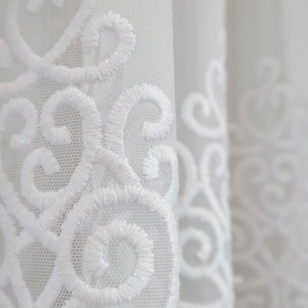Firana z haftem delikatny połysk biała 312 – Firany – zdjęcie 5