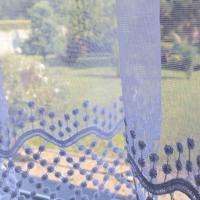 Firana biała z pasem gipiury 205 – Firany – zdjęcie 2