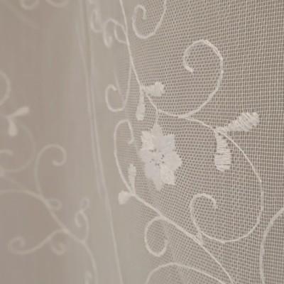 Tkanina firana haftowana z kantą 241 – Na metry – zdjęcie 2