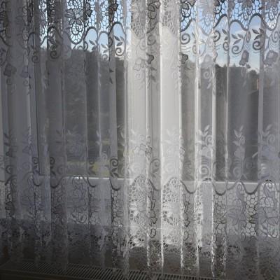 Firana z gipiurą biała wzór pasowy 251 – Firany – zdjęcie 4