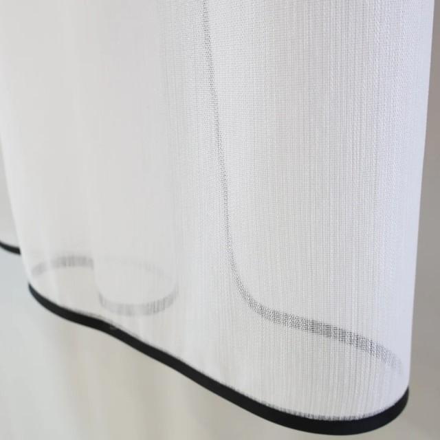 Prosta firana z czarnymi koralikami czarna lamówka 305 – Firany – zdjęcie 3