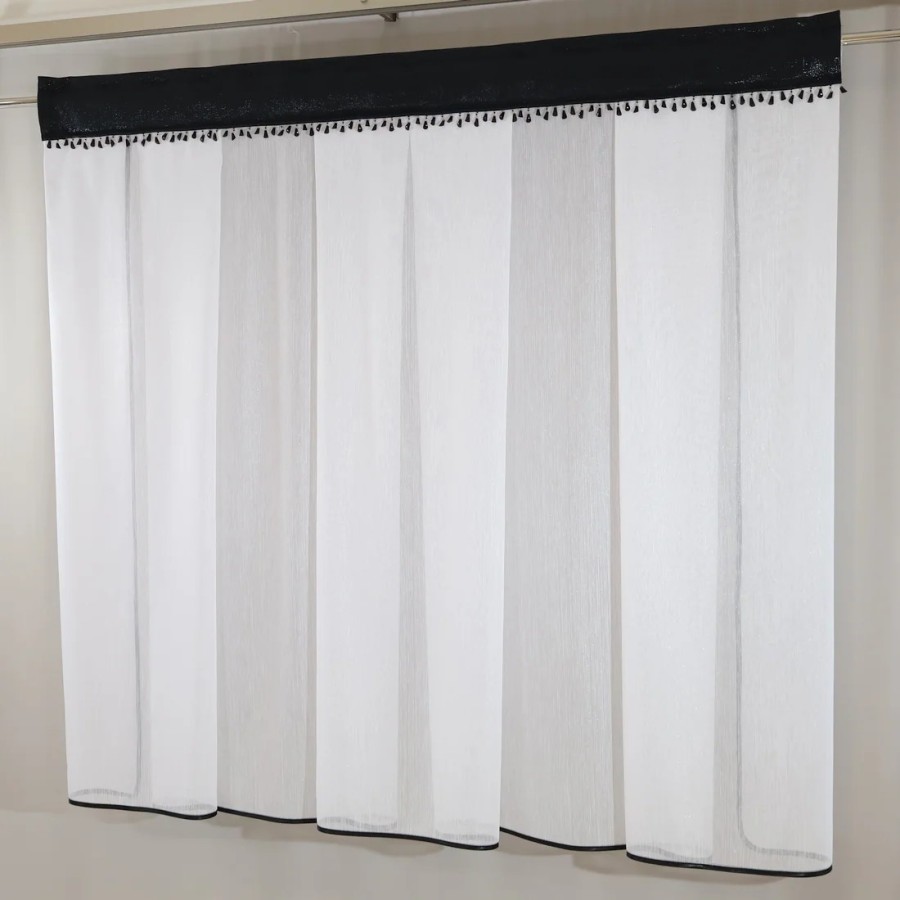 Prosta firana z czarnymi koralikami czarna lamówka 305 – Firany – zdjęcie 1