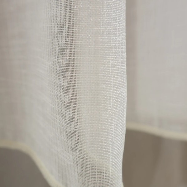 Prosta firana z połyskiem lejąca śmietankowy kremowy 108 – Firany – zdjęcie 1