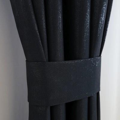 Elegancka czarna zasłona glamour z połyskiem 306 – Zasłony – zdjęcie 2