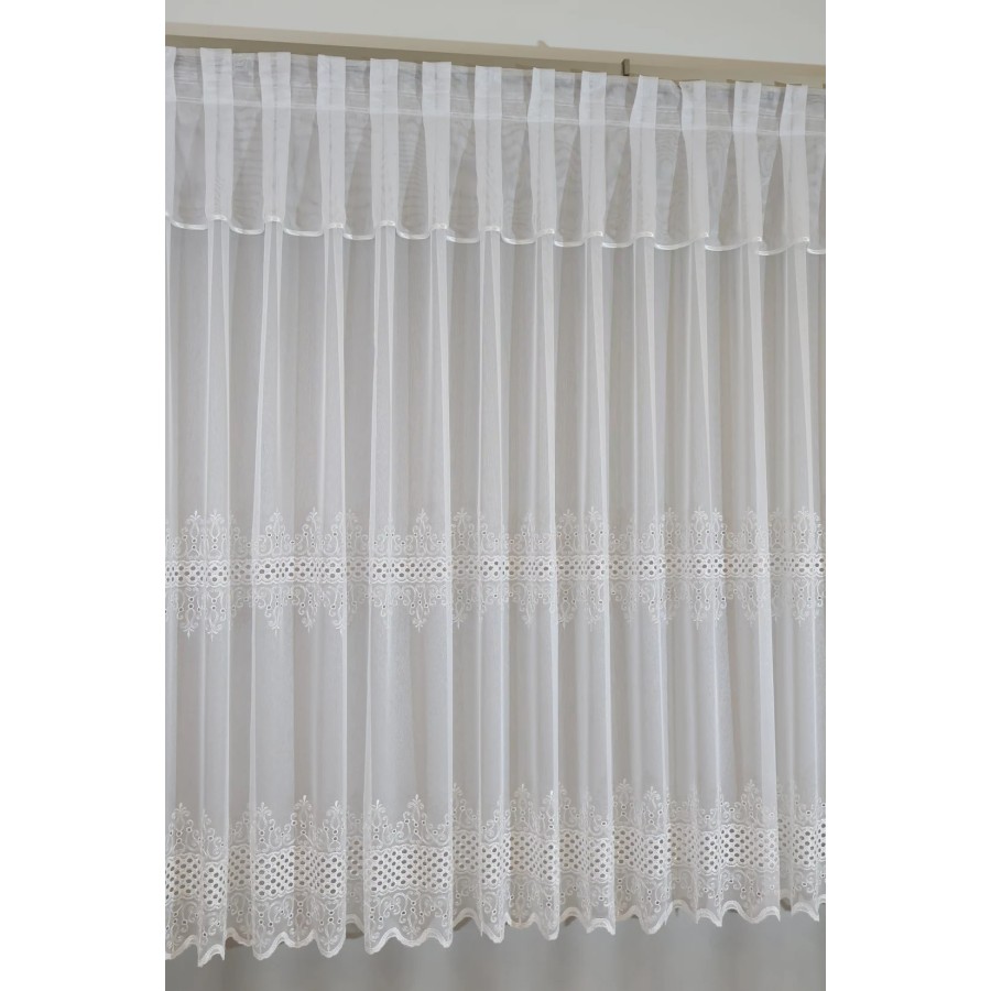 Prosta biała firana z haftem i lambrekinem 063 – Firany – zdjęcie 3