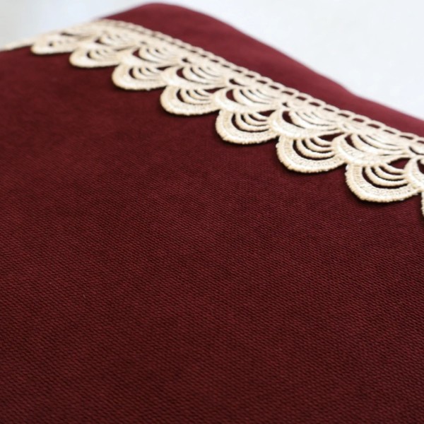 Poszewka na poduszkę z beżową gipiurą bordowy 334 – Dodatki – zdjęcie 3