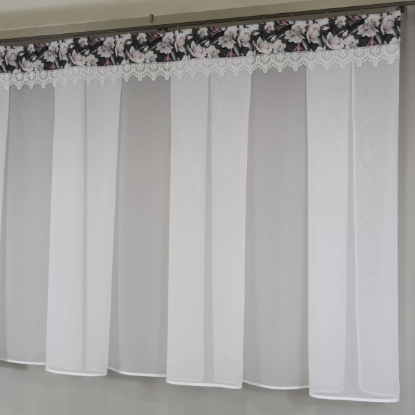 Prosta firana z białego woalu gipiura wzór kwiatowy 358 – Firany – zdjęcie 1