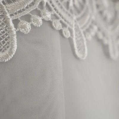 Prosta firana z białego woalu gipiura wzór kwiatowy 358 – Firany – zdjęcie 2