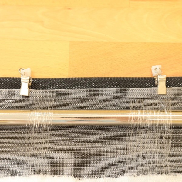 Prosta firana z białego woalu gipiura wzór kwiatowy 358 – Firany – zdjęcie 3