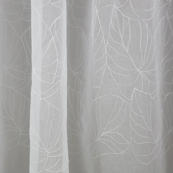 Firana biała haftowana z motywem liści 369 – Firany – zdjęcie 1