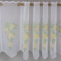 Zazdrostka haftowana biała żółte kwiaty 388 – Do kuchni – zdjęcie 4