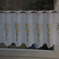 Zazdrostka haftowana biała żółte kwiaty 388 – Do kuchni – zdjęcie 6