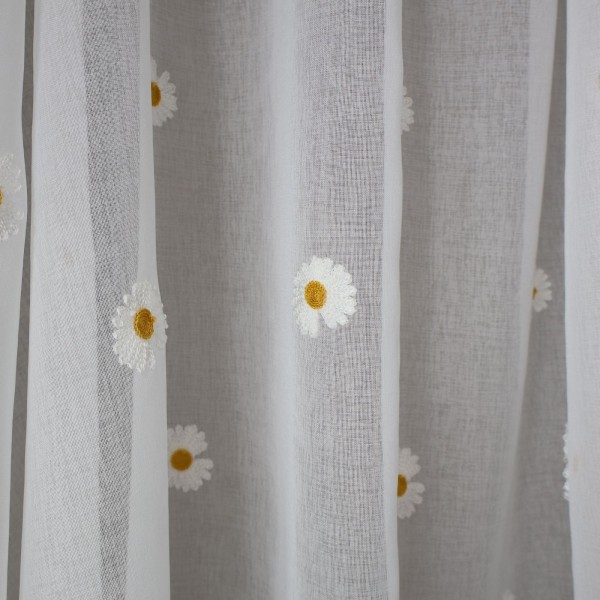 Firana z haftem biała stokrotki margaretki 389 – Firany – zdjęcie 1