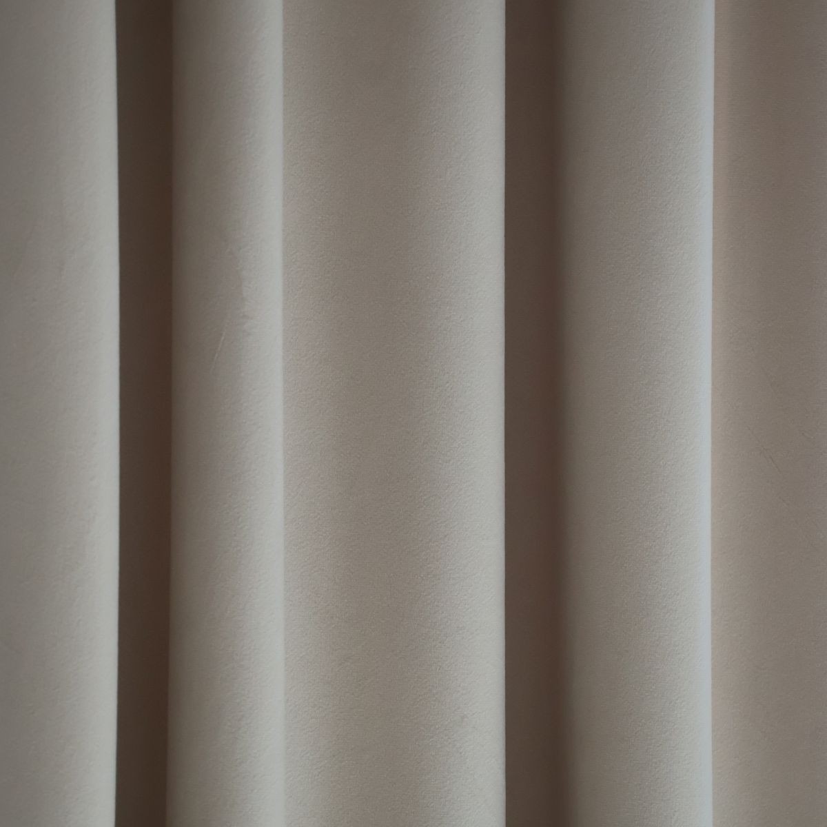 Zasłona welurowa velvet beżowa 084