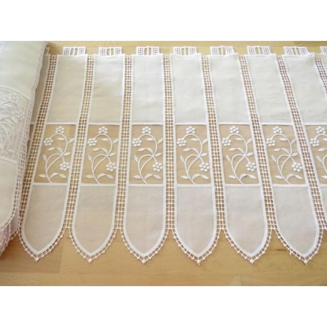 Firana zazdrostka do kuchni biała z haftem 114 – Do kuchni – zdjęcie 4